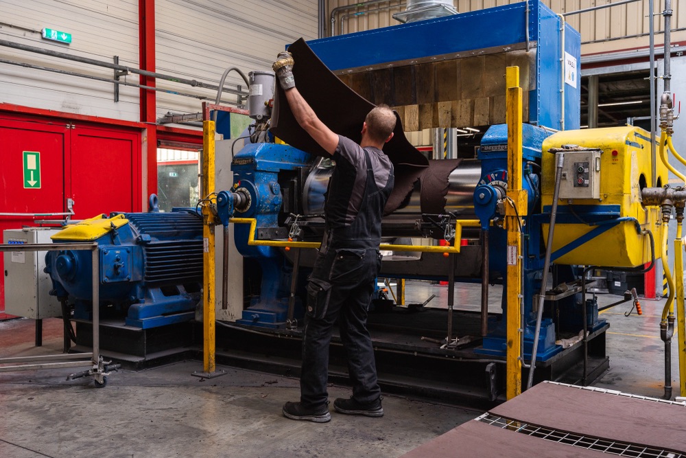 Rubber compounds for the automotive industry